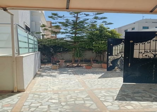 A LOUER Duplex - Bien immobilier à {"id":23,"country_id":219,"name":"TUNIS","slug":"tunis"} - Agence Immobilière immo\'in